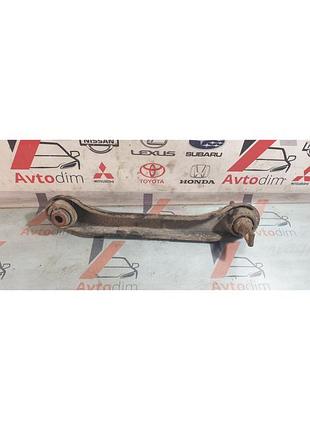 Важіль задньої підвіски верхній правий mr130480 mitsubishi carisma