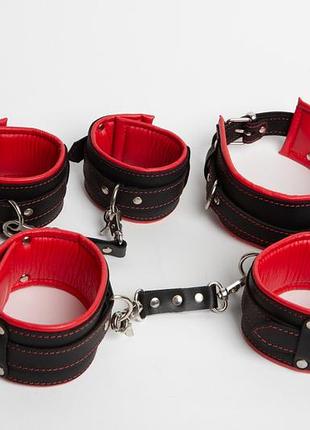 Кожаный набор бдсм мягкий красно-чёрный (kit-5)