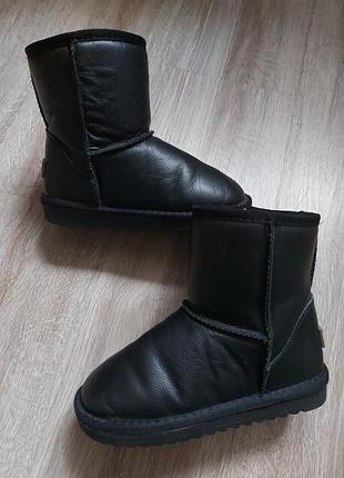 Ідеальні зимові угги!! натуральна шкіра+овчина.. розмір 32-33, устілка 20 см..