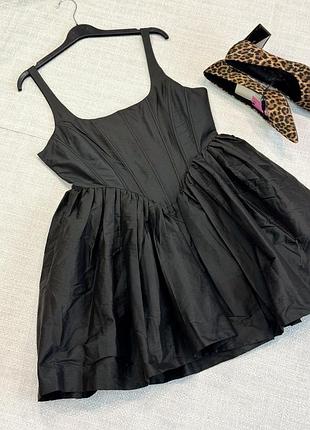 Жіноча міні сукня з корсетом від «nasty gal» спідниця на підкладці, верх регулюється шнурівкою(корсет), тканина щільна, добре тримає форму