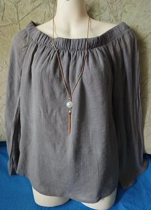 Футболка жіноча