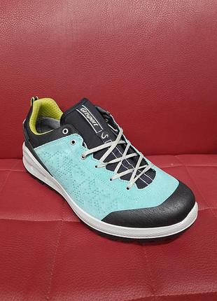 Кроссовки мужские
