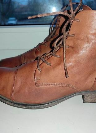 Черевики жіночі на.шкіра р 38, португалія