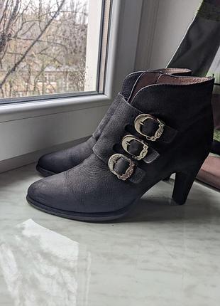 Ботильоны wonders 38 р нубук