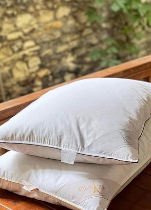 Подушка с гусиным пухом maison d’or 50х70 см