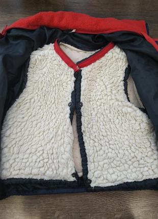 Куртка демисезон с подстежкой на овчине, на 2-4 года3 фото