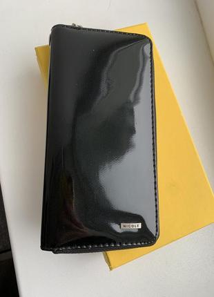 Лаковый кошелёк с мерцанием 🖤