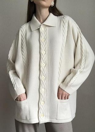 50% вовна. тепла кофта жіноча оверсайз світла біла з комірцем вовняний светр