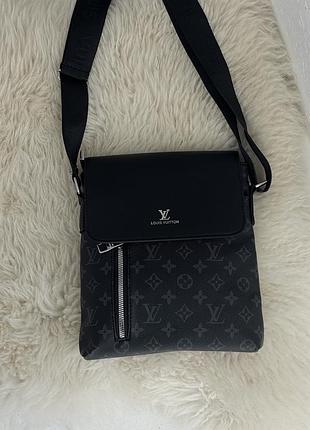 Сумка-мессенджер louis vuitton чоловіча через плече чорний класичний є