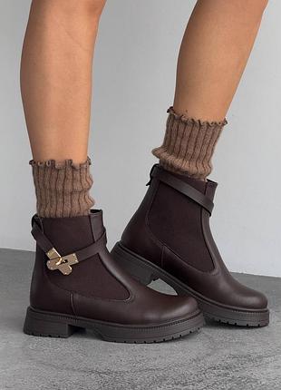Коричневые женские ботинки из натуральной кожи на зиму