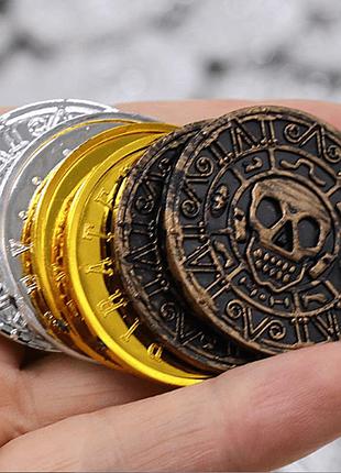 Набор 9 монет пиратских пиастров золото+серебро+старая бронза 40х2мм. пластик