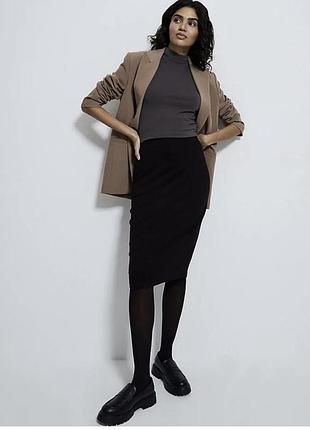 Базова міді спідниця із щільного трикотажу