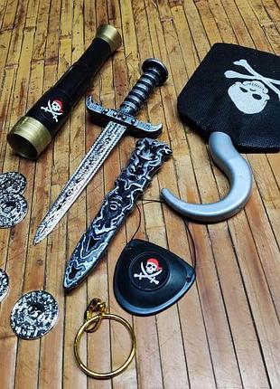 Большой набор детского пирата 11 предм: кинжал+ножны, серьга, крюк, наглазник, подзор. труба, 5 монет