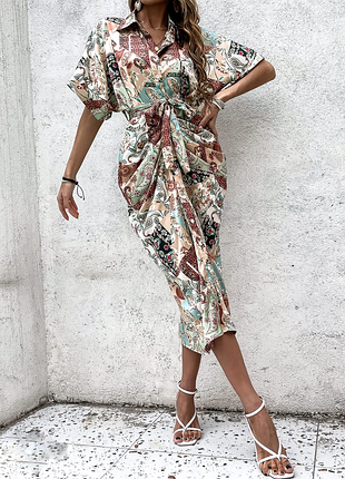 Сукня зі складками по фігурі довга сукня в квітковий принт