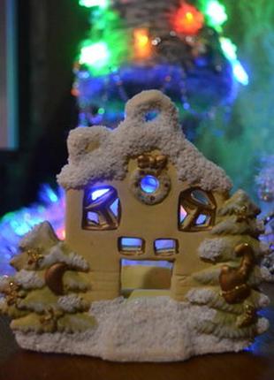 Новий казково-чарівний новорічний декор-будиночок-свічник (польща)1 фото
