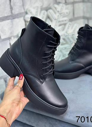 Ботінки жіночі