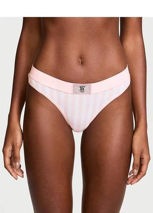 Трусики стрінги хаvictoria’s secret thong з кристальною пряжкою vs