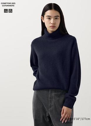 Стильний светр водолазка з вовни uniqlo
