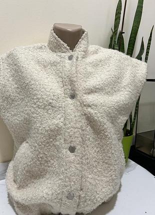 Жилетка жіноча