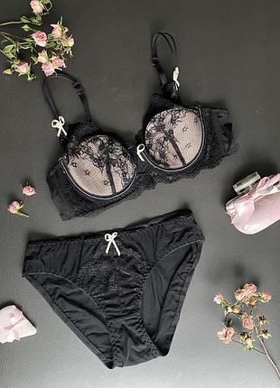 Мереживний комплект білизни