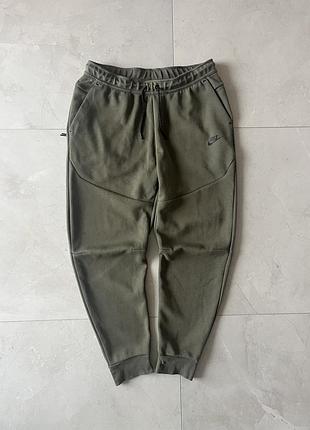 Спортивні штани nike tech flees