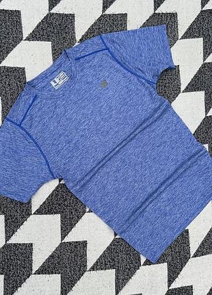 Нова футболка new balance l