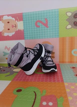 Зимові черевики дитячі