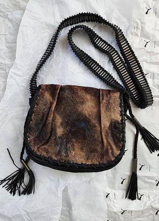 Ash чорна шкіряна сумка через плече.