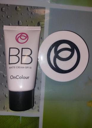 Набор тональная основа и пудра срок 2025 г.