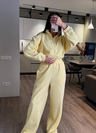 Жовтий теплий флісовий комбінезон оверсайз з широкими штанами
