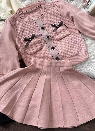 Нарядний костюм на дівчинку