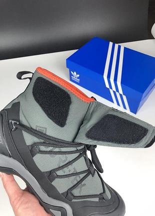 Кросівки чоловічі 2