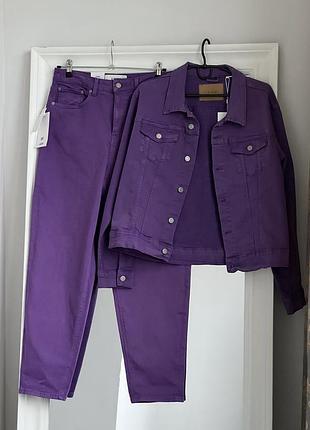Новий джинсовий костюм джинсовка та мом джинси