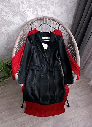 Новое платье пиджак черная перелив ivy revel.