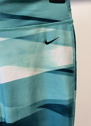 Спортивні легінси nike