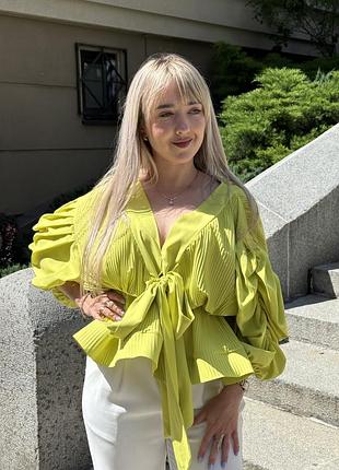 Нова жіноча гарна святкова блузка блуза