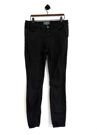 Чорні джинси скіні fat face