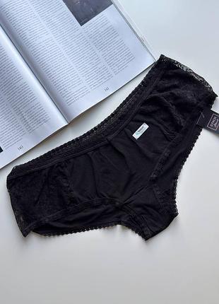 1062 гарні жіночі трусики хіпстери з мереживом