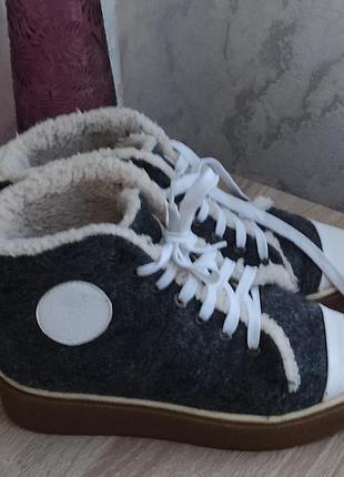 Зимние кеды или кроссовки на девочку 37. 24 см