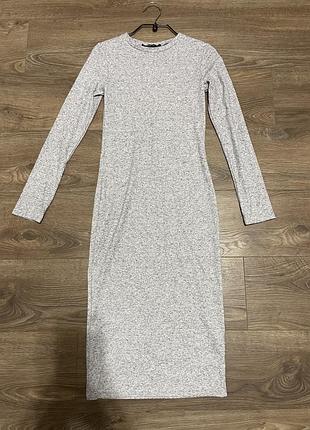 Плаття трикотажне в рубчик, розмір м, сіре