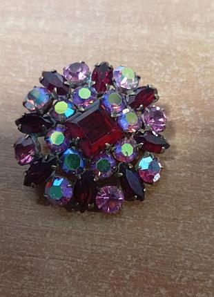 Чешська вінтажна брошка