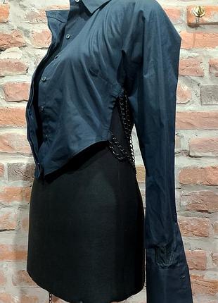 Асиметрическая укороченная рубашка с цепями lh