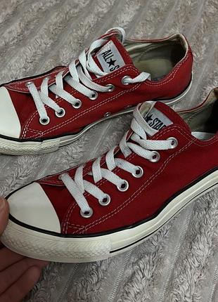Конверси червоні 40 р