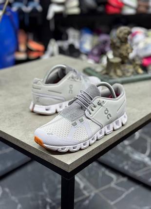 On взуття для бігу cloud
