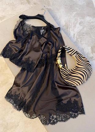 Костюм майка топ и юбка атласные с кружевом коричневый с черным