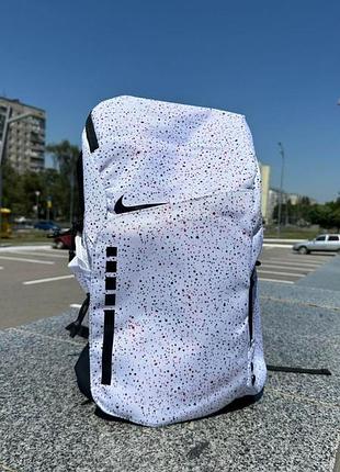Купит рюкзак баскетбольный nike elite hoops black backpack белый с черными точками
