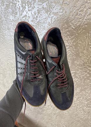 Темно сині кросівки шкіряні шкіра сині