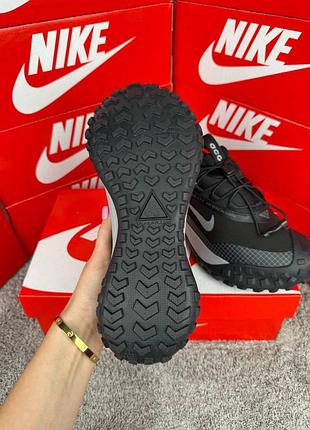 Nike acg mountain fly low gtx 4