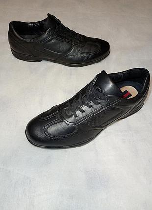 Чоловічі кросівки lloyd, sports,натуральна шкіра, розмір 9 1/2, eur -44, довжина устілки 29 см, виробник німеччина