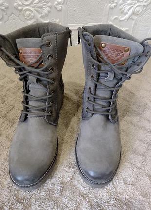 Черевики жіночі dockers boots genuine leather розмір євро 39.